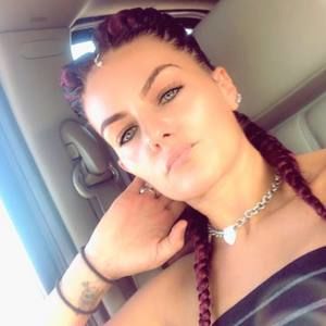 Meet your Posher, Joella